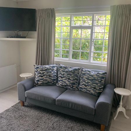 Beluga Of Constantia Guest House Kaapstad Buitenkant foto
