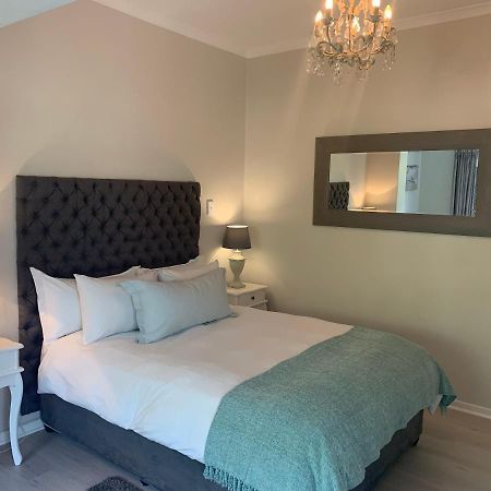 Beluga Of Constantia Guest House Kaapstad Buitenkant foto