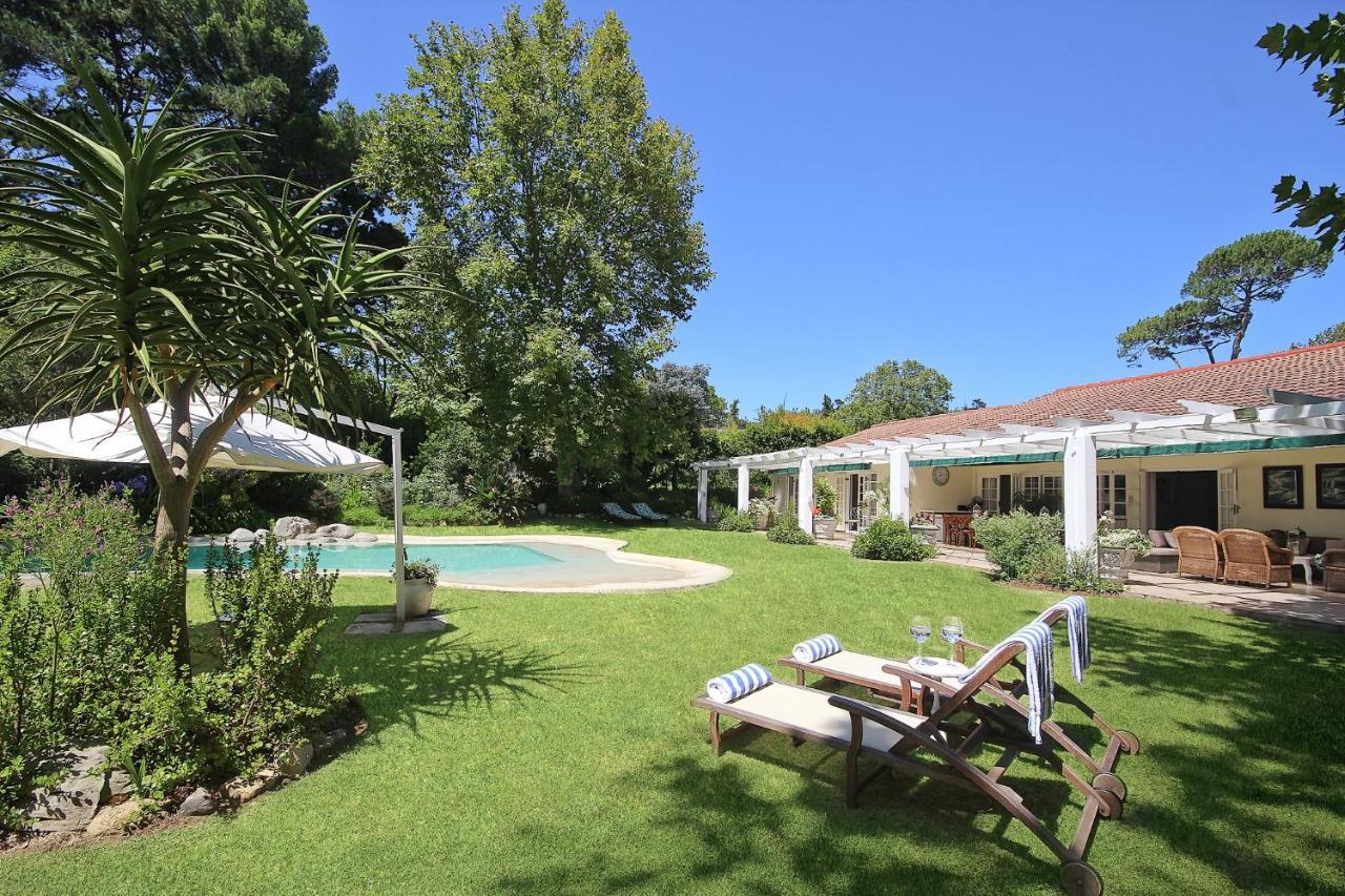 Beluga Of Constantia Guest House Kaapstad Buitenkant foto