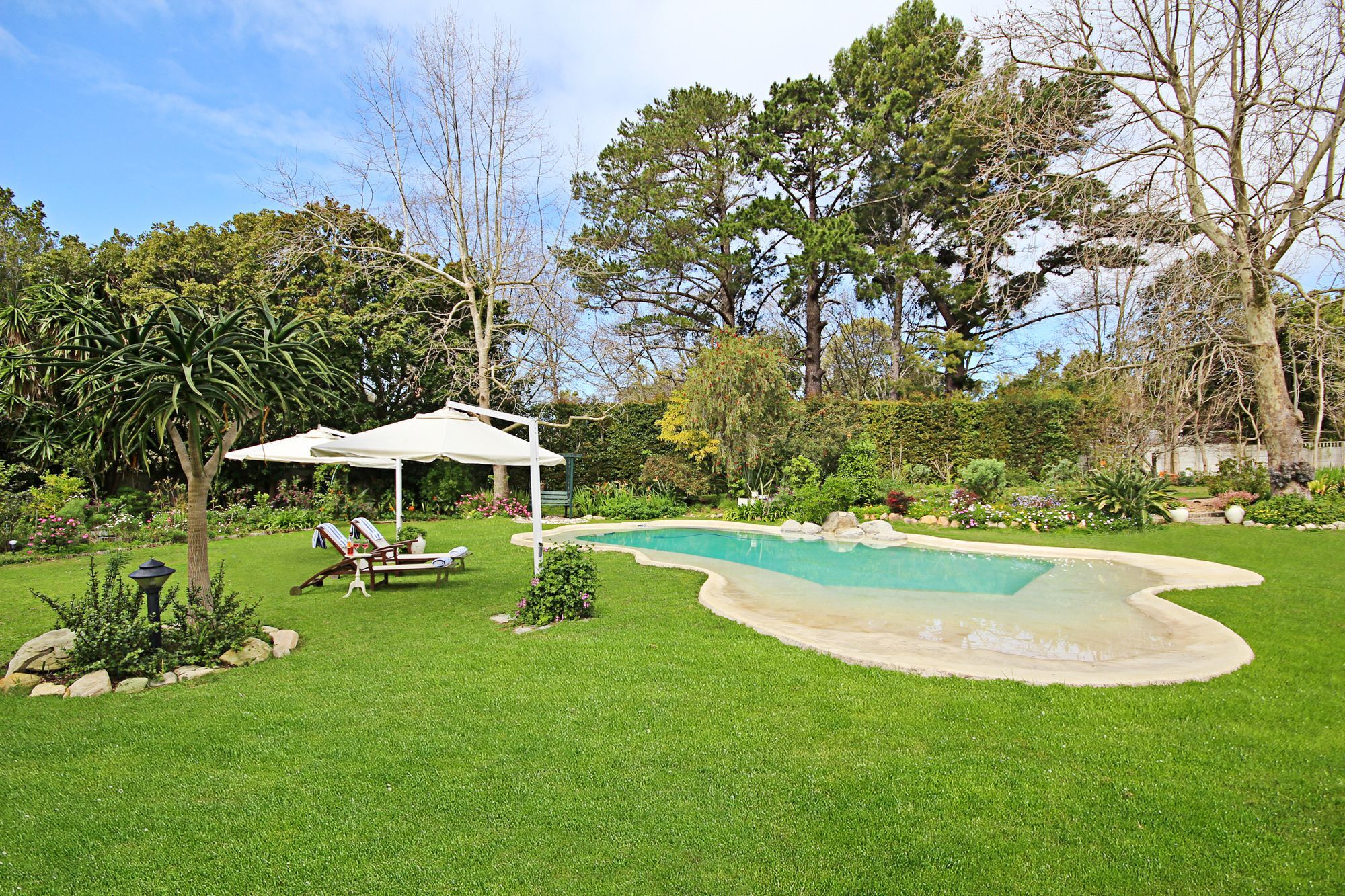 Beluga Of Constantia Guest House Kaapstad Buitenkant foto